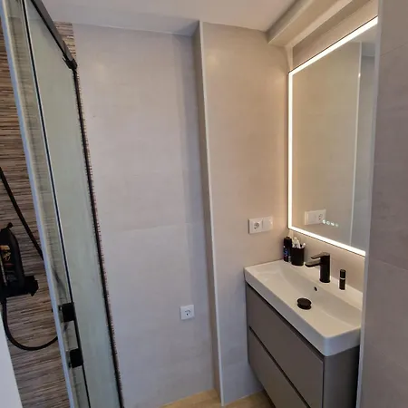 Apartment Ensueno De Luxe - 1st Line Of Sea By Lg Conciergerie